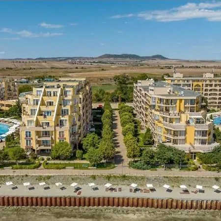 Midia Family Resort, * أهيلوي