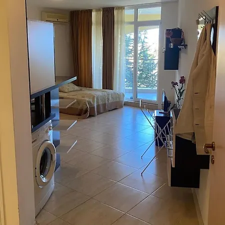 Midia Family Resort, Aheloy אהלוי